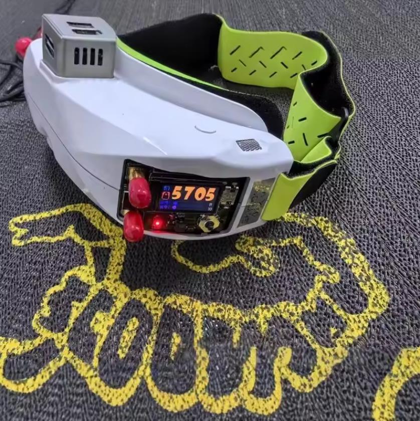 4.9GHz 5.8GHz 6.1GHz 3W VTX VR - đánh giá và giá Foxeer Reaper Extreme 2.5W Vtx
